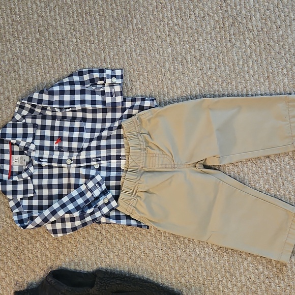 Carter's Outfit Bundle - Picture 2 of 13
